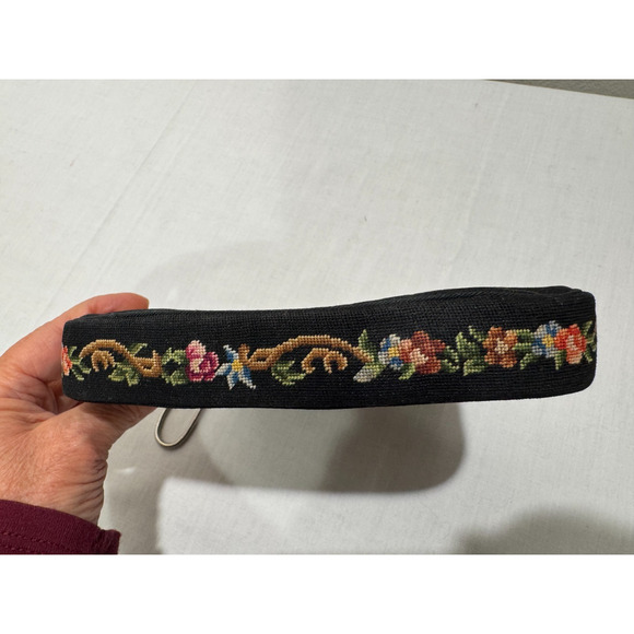 VTG Purse Tapestry Petit Point Needlepoint Floral Mother Pearl Frame Clutch Bag - Picture 6 of 11